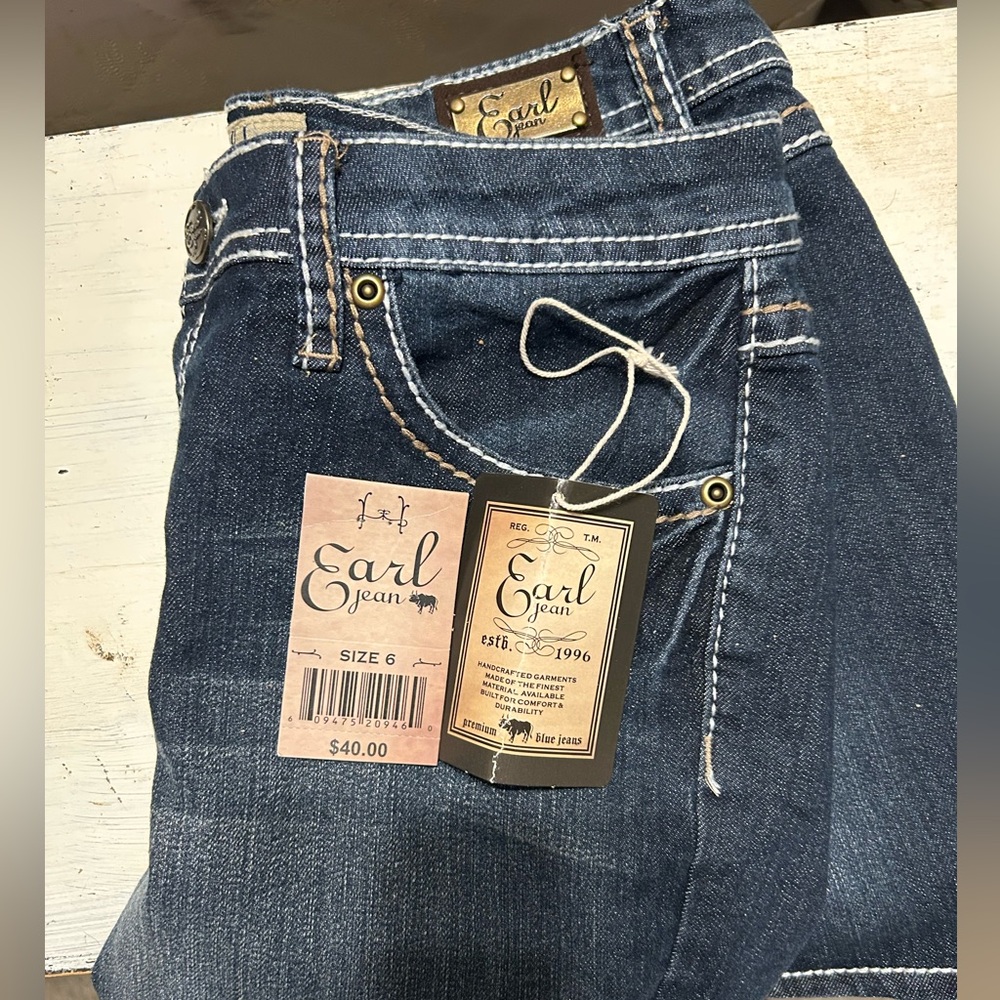 Earl Jeans | NWT Dark Blue Denim Shorts Size 6 - Picture 2 of 8